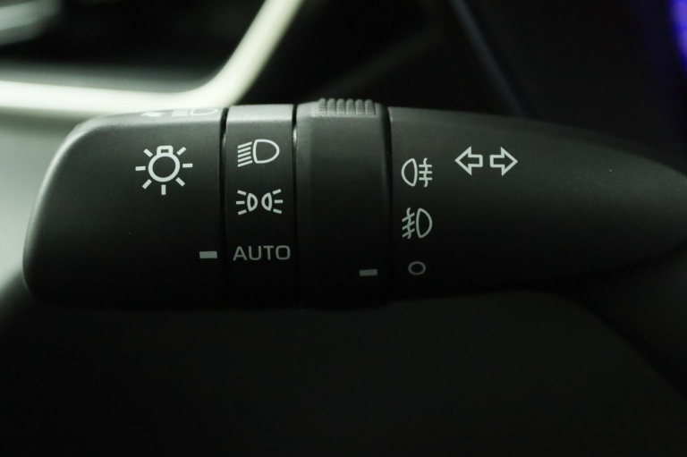 Toyota Corolla Touring Sports - 2.0 Hybrid GR-Sport Plus 29