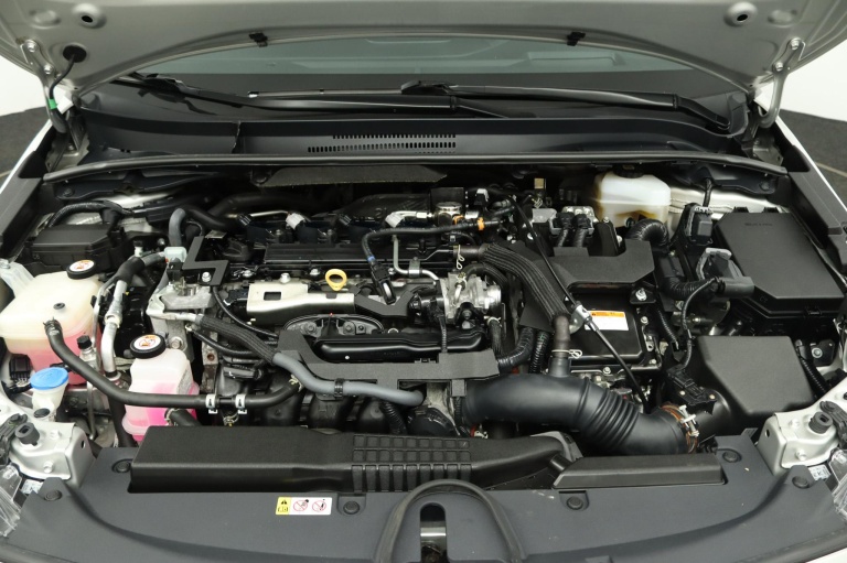 Toyota Corolla Touring Sports - 2.0 Hybrid GR-Sport Plus 32