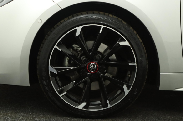 Toyota Corolla Touring Sports - 2.0 Hybrid GR-Sport Plus 35
