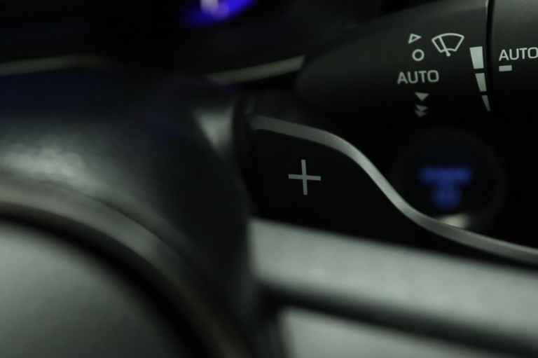 Toyota Corolla Touring Sports - 2.0 Hybrid GR-Sport Plus 44