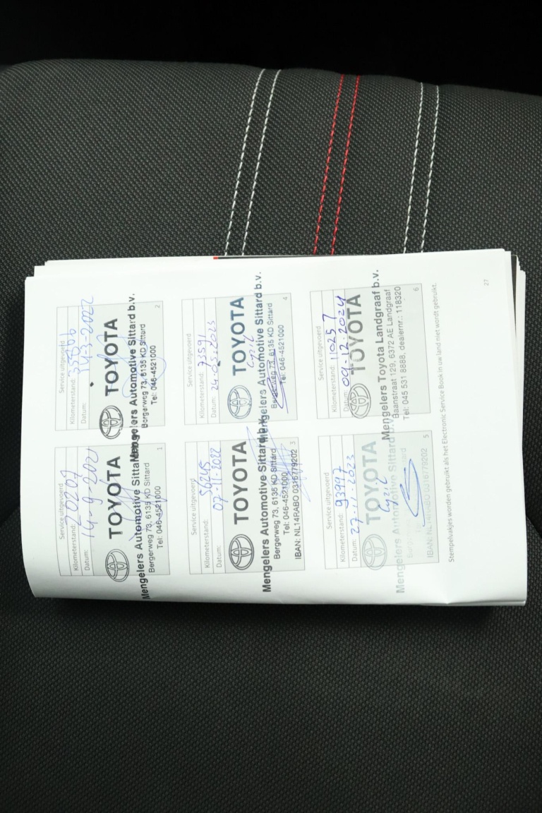 Toyota Corolla Touring Sports - 2.0 Hybrid GR-Sport Plus 57