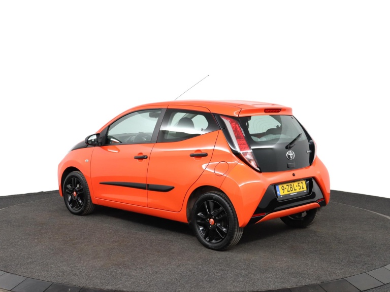 Toyota Aygo - 1.0 VVT-i x-cite 12