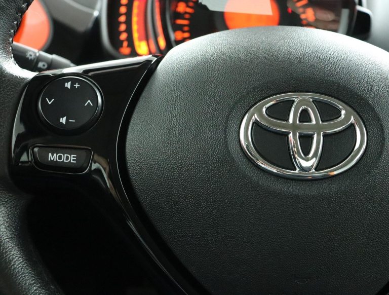 Toyota Aygo - 1.0 VVT-i x-cite 19