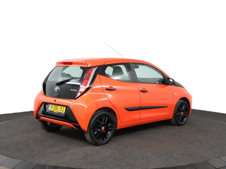 Toyota Aygo - 1.0 VVT-i x-cite 2