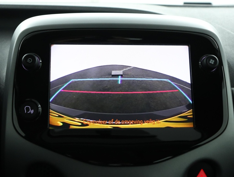 Toyota Aygo - 1.0 VVT-i x-play 9