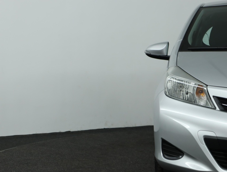 Toyota Yaris - 1.3 VVT-i Aspiration 36