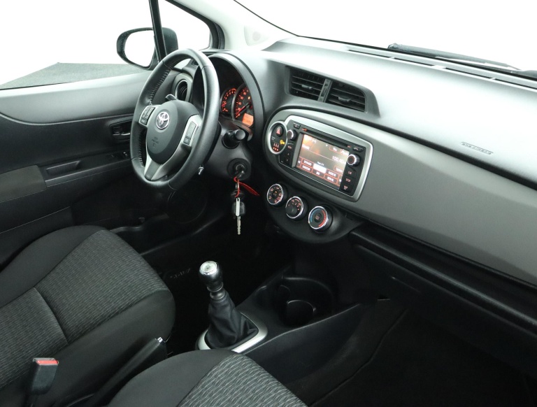 Toyota Yaris - 1.3 VVT-i Aspiration 53