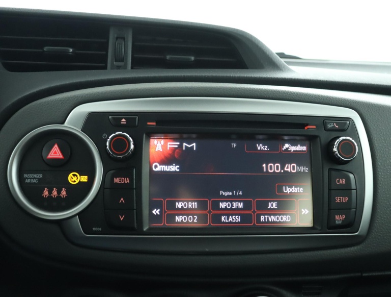 Toyota Yaris - 1.3 VVT-i Aspiration 8