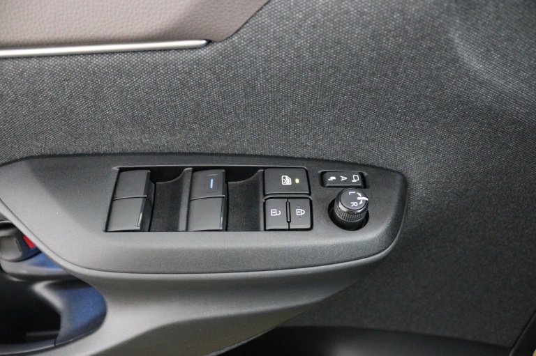 Toyota Yaris Cross - 1.5 Hybrid Executive 28
