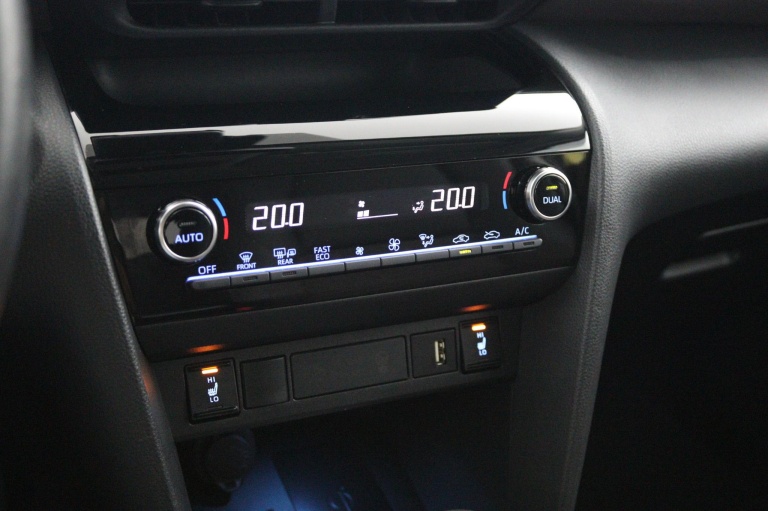 Toyota Yaris Cross - 1.5 Hybrid Executive 7