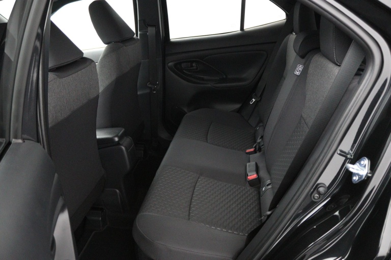 Toyota Yaris Cross - 1.5 Hybrid 115 Dynamic 16