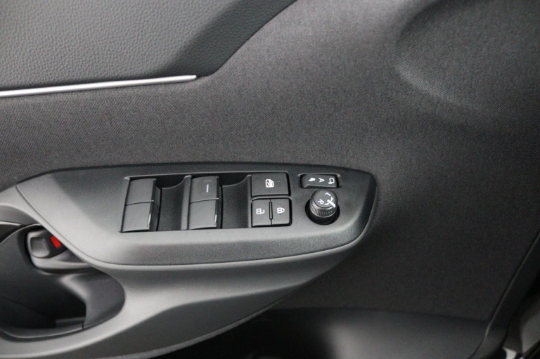 Toyota Yaris Cross - 1.5 Hybrid 115 Dynamic 26