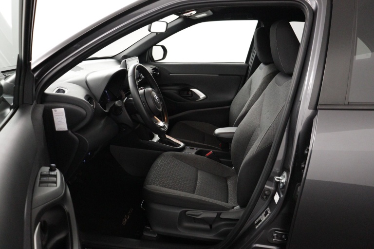 Toyota Yaris Cross - 1.5 Hybrid Dynamic 17