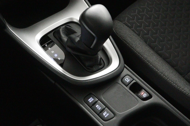 Toyota Yaris Cross - 1.5 Hybrid Dynamic 26