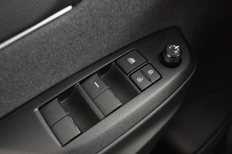Toyota Yaris Cross - 1.5 Hybrid Dynamic 27