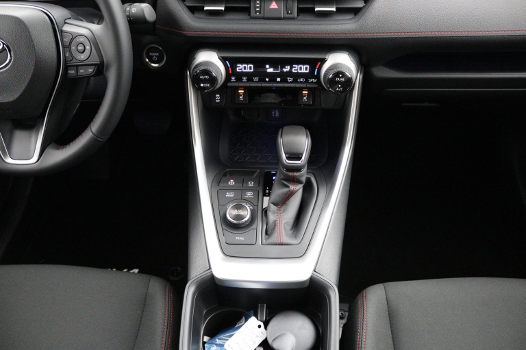 Toyota RAV4 - 2.5 Plug-in Hybrid AWD Dynamic 26