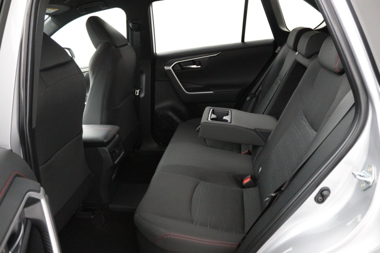 Toyota RAV4 - 2.5 Plug-in Hybrid AWD Dynamic 38