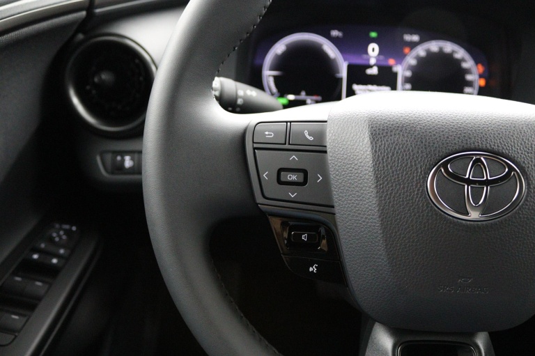 Toyota C-HR - 1.8 Hybrid 140 Dynamic 18