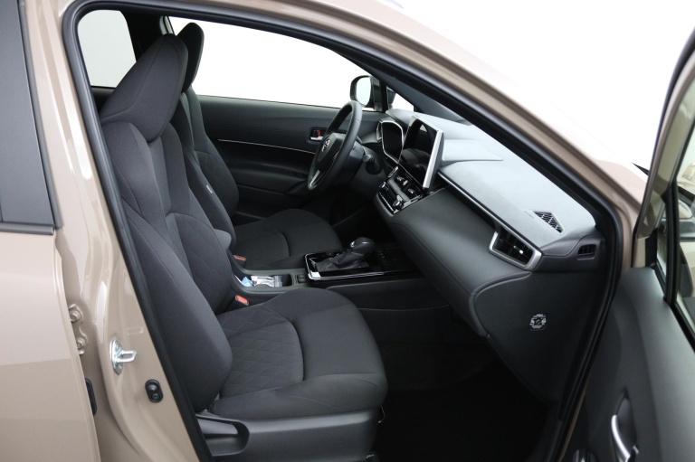 Toyota Corolla Cross - Hybrid 140 Dynamic 19