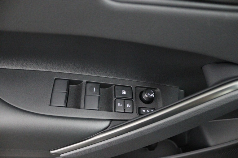 Toyota Corolla Cross - Hybrid 140 Dynamic 26