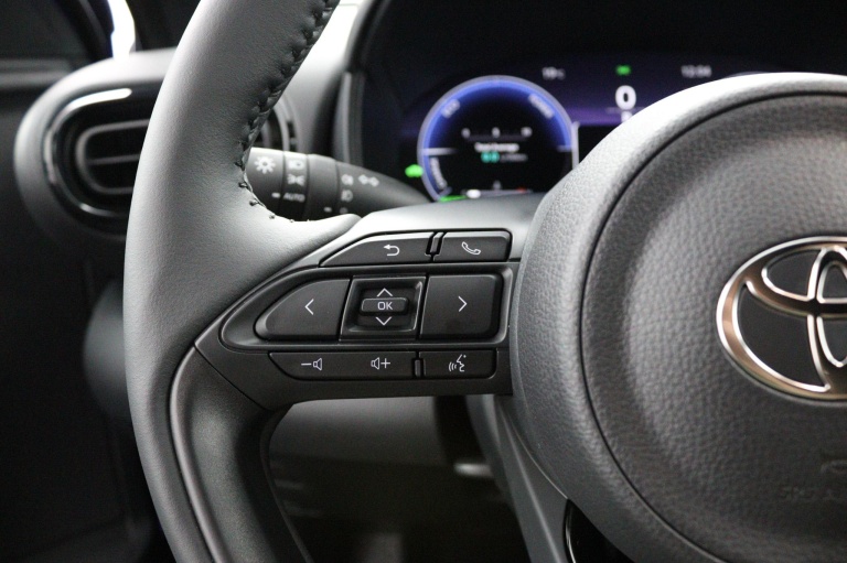Toyota Yaris - 1.5 Hybrid 130 Executive 17