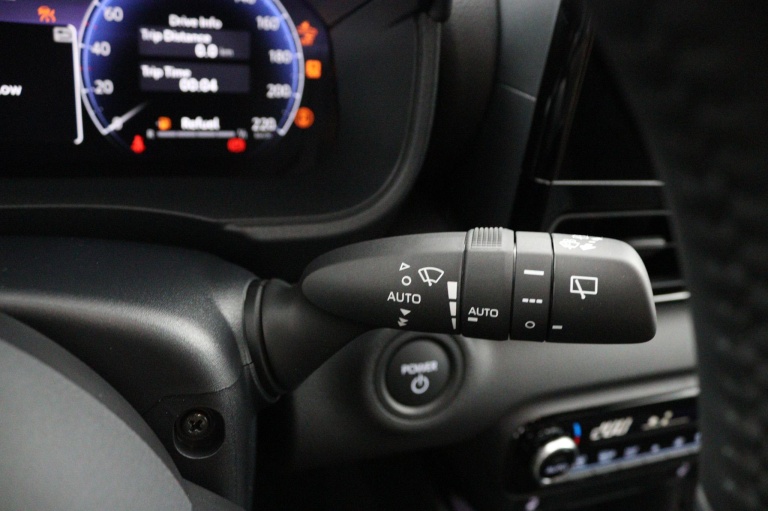Toyota Yaris - 1.5 Hybrid 130 Executive 29