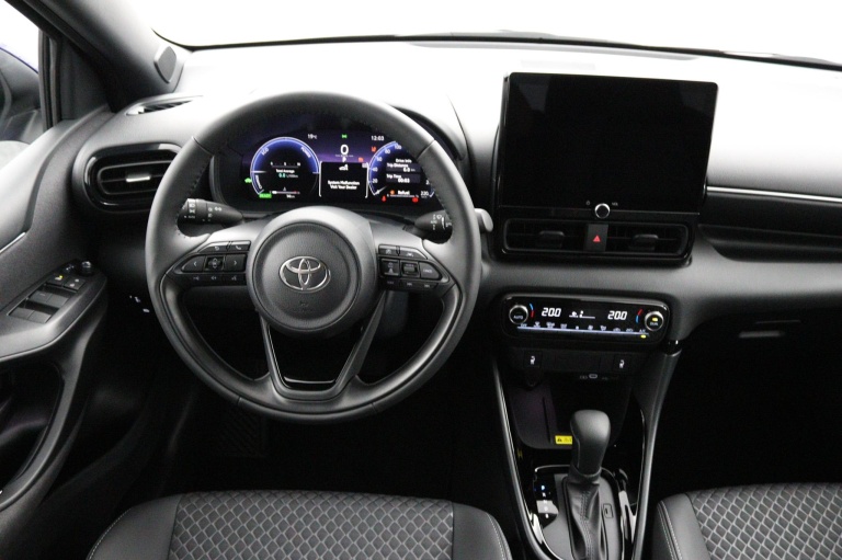 Toyota Yaris - 1.5 Hybrid 130 Executive 38