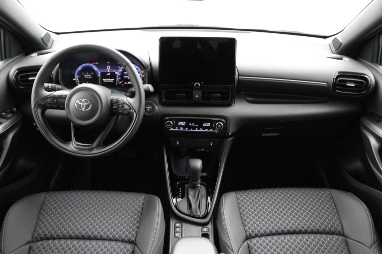 Toyota Yaris - 1.5 Hybrid 130 Executive 4