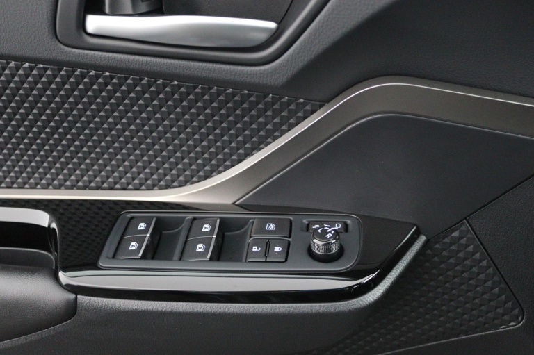 Toyota C-HR - 1.8 Hybrid Style 28