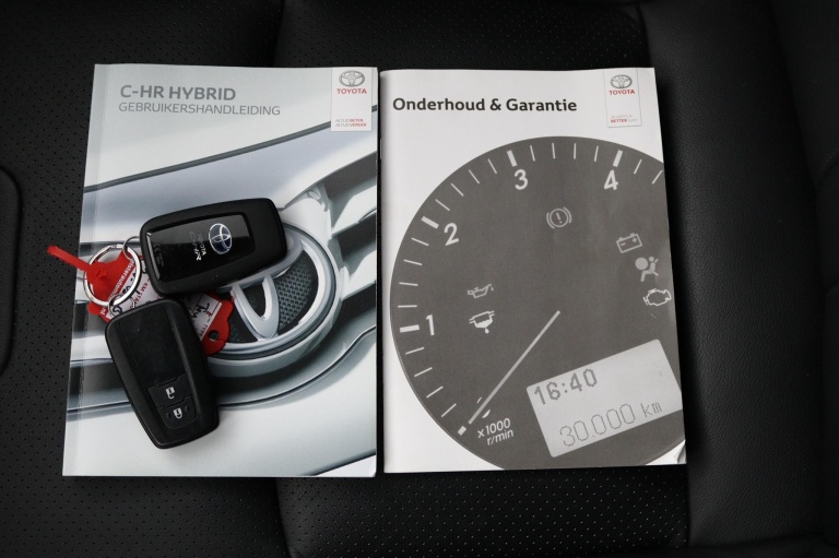 Toyota C-HR - 1.8 Hybrid Style 45
