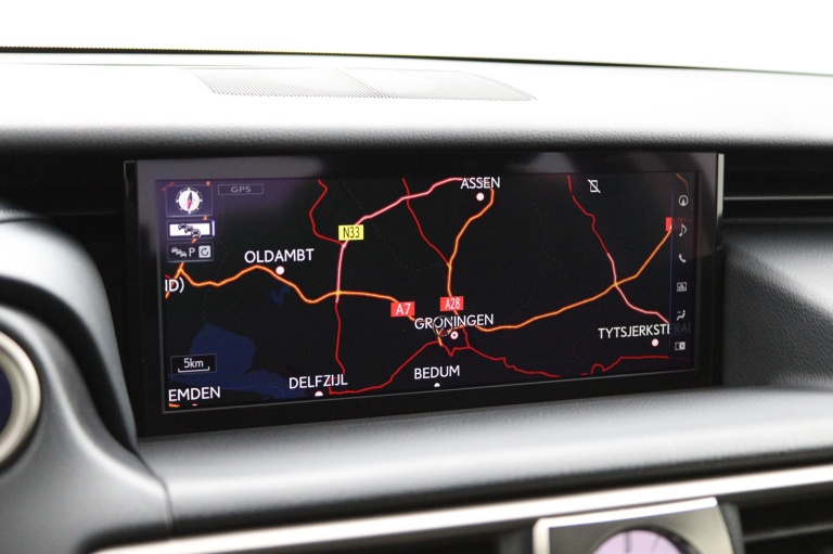 Lexus IS - 300h Hybrid Business Line 26