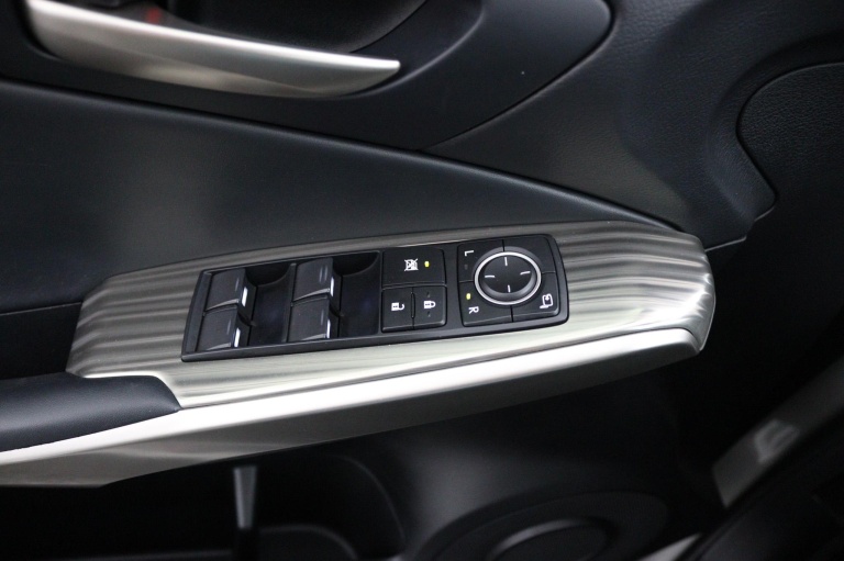 Lexus IS - 300h Hybrid Business Line 27