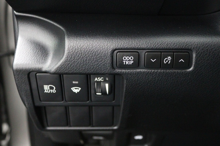 Lexus IS - 300h Hybrid Business Line 28