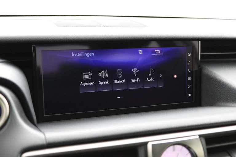 Lexus IS - 300h Hybrid Business Line 48