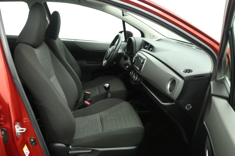 Toyota Yaris - 1.3 VVT-i Aspiration 22