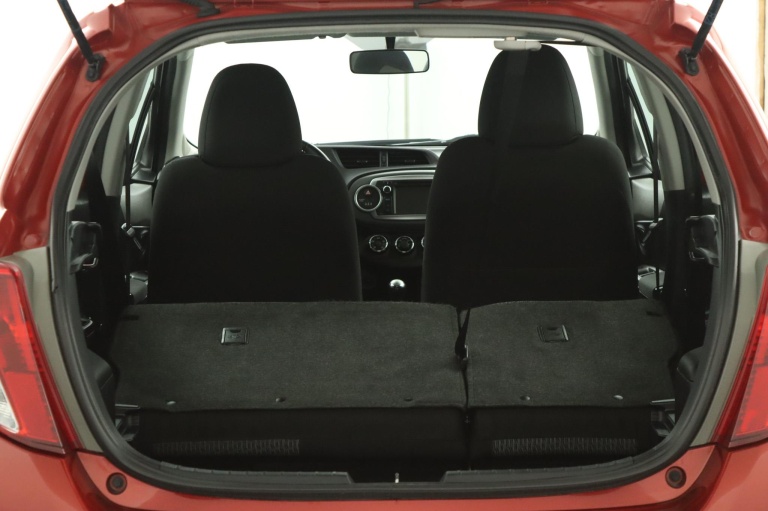 Toyota Yaris - 1.3 VVT-i Aspiration 26