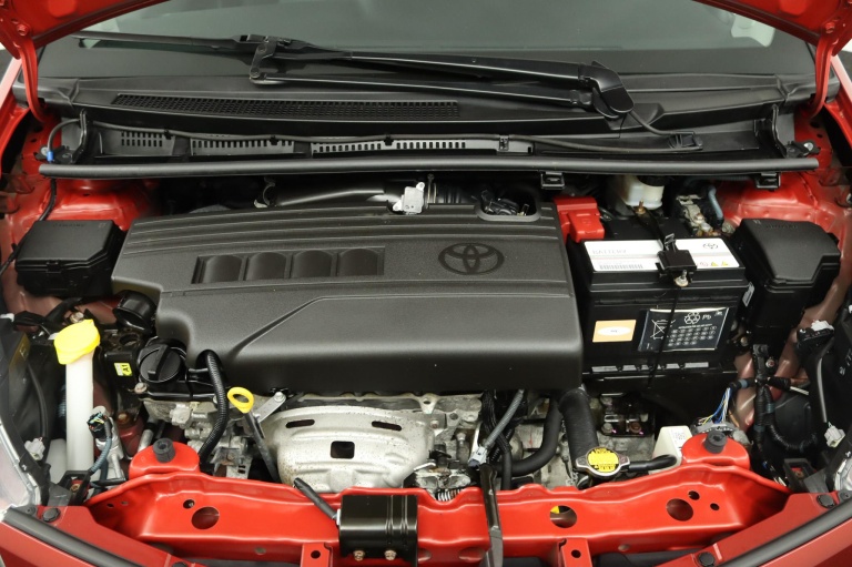 Toyota Yaris - 1.3 VVT-i Aspiration 34