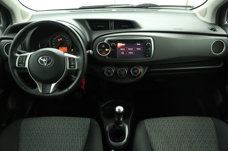 Toyota Yaris - 1.3 VVT-i Aspiration 4