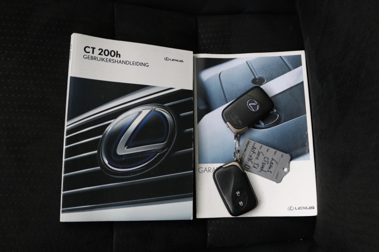 Lexus CT - 200h Sport Edition 11