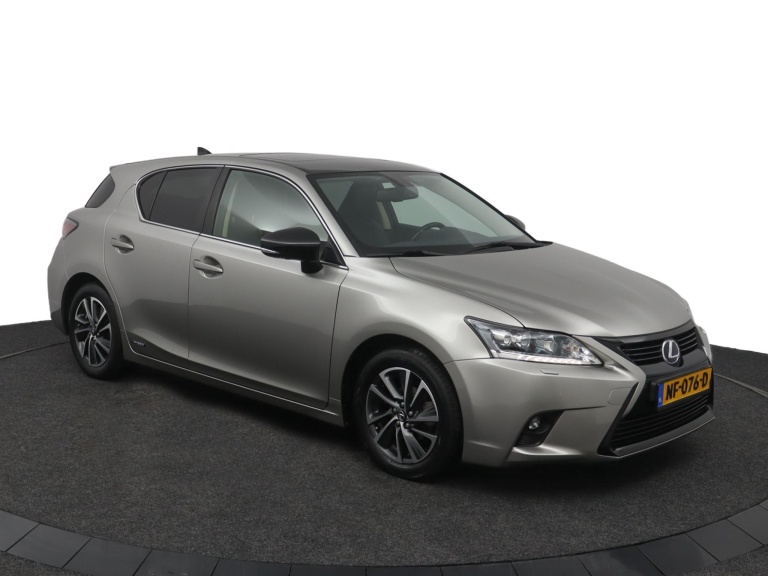 Lexus CT - 200h Sport Edition 14