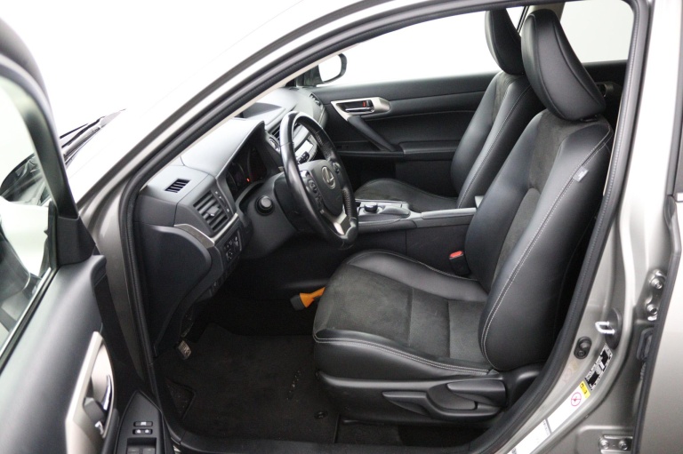 Lexus CT - 200h Sport Edition 17