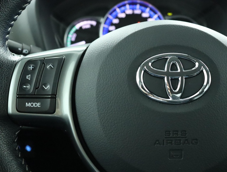 Toyota Yaris - 1.5 Hybrid Trend 19