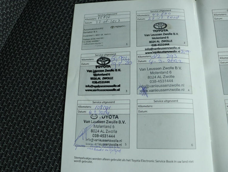 Toyota Yaris - 1.5 Hybrid Trend 44