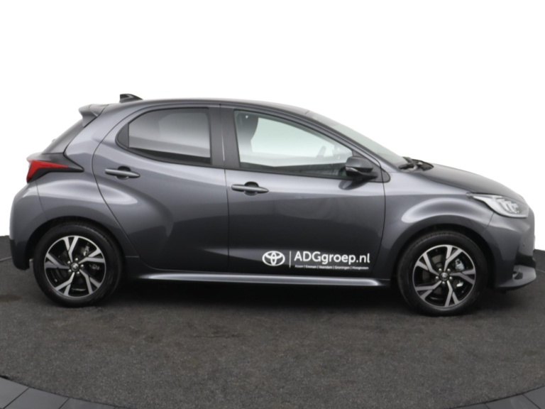 Toyota Yaris - 1.5 Hybrid 115 Dynamic 13