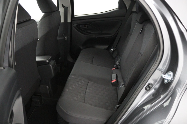 Toyota Yaris - 1.5 Hybrid 115 Dynamic 18