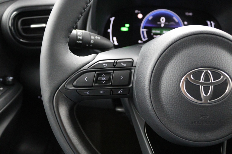 Toyota Yaris - 1.5 Hybrid 115 Dynamic 19