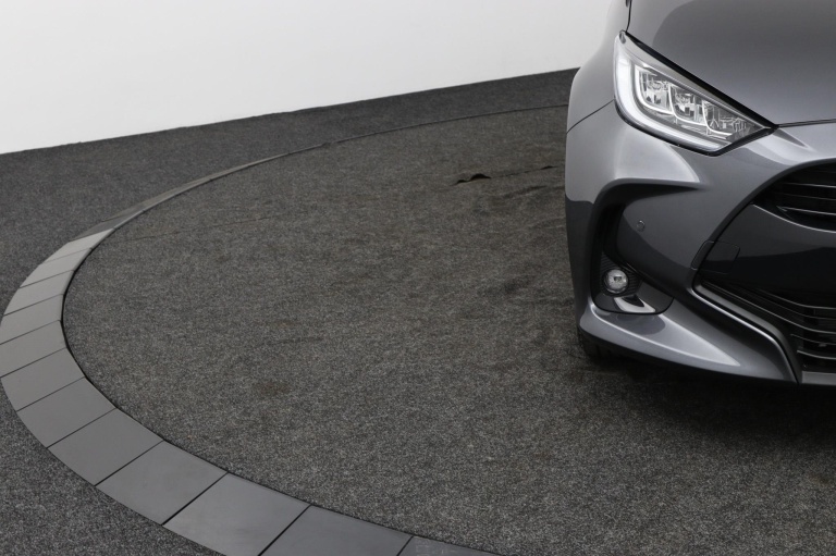 Toyota Yaris - 1.5 Hybrid 115 Dynamic 36