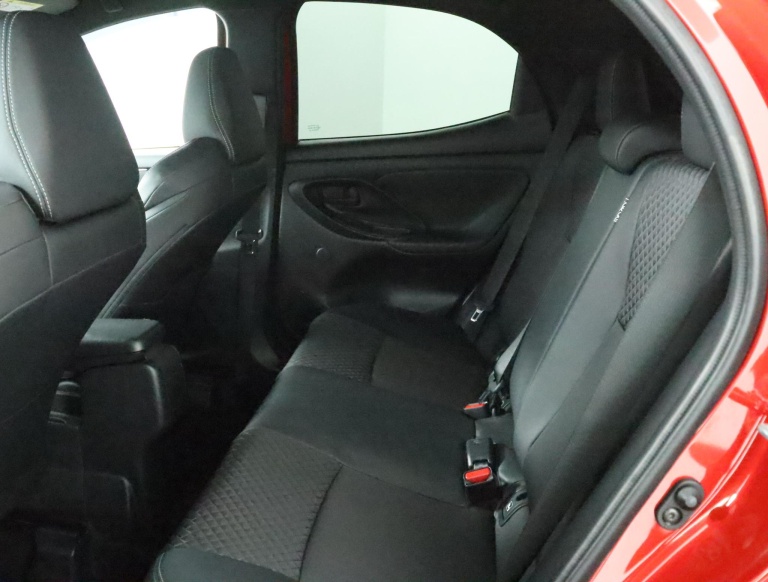 Toyota Yaris - 1.5 Hybrid Executive 17
