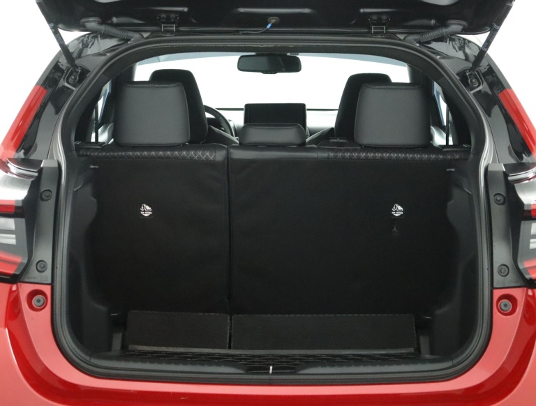 Toyota Yaris - 1.5 Hybrid Executive 23