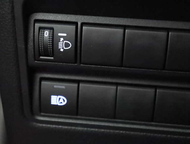 Toyota Yaris - 1.5 Hybrid Executive 29
